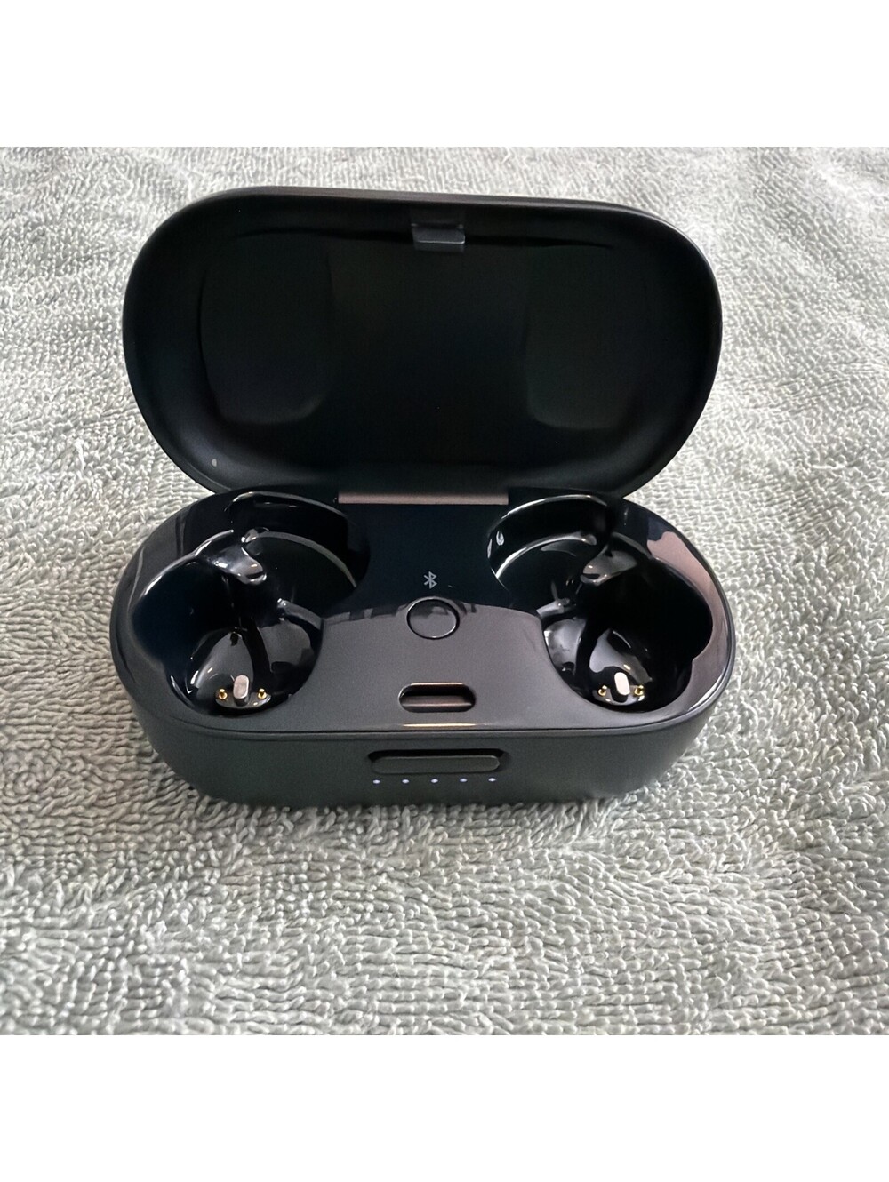 Bose QuietComfort Earbuds Charging Case Spare (CASE ONLY) Black 429708